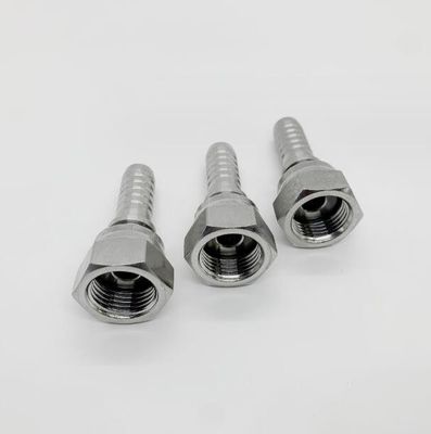 Krempeln von Hydraulikschlauchfittings mit Jic-Frauenanschluss