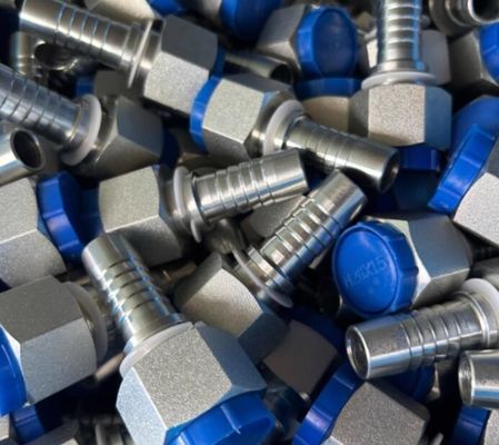 Durchschnitts-Hydraulische Schlauchschläuche aus Edelstahl Fittings weibliche männliche Gewindefittings bei 20411