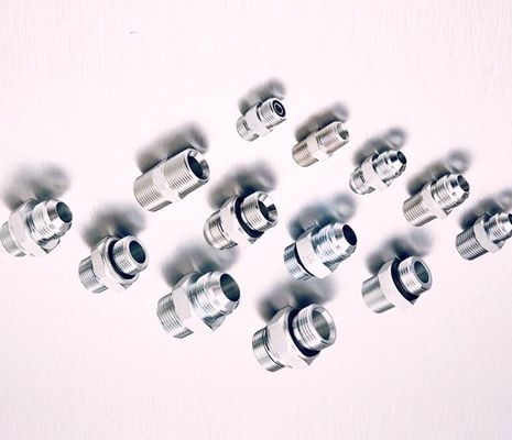 Mittlerer Kohlenstoffstahl 90 Ellenbogen BSPT Männliche-Parker-Serie Hydraulikschlauch-Fitting Silber